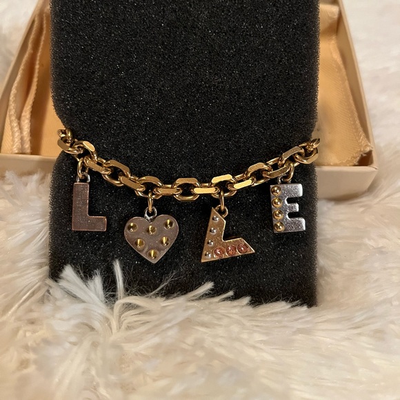 Louis Vuitton Bracelet - Picture 2 of 15